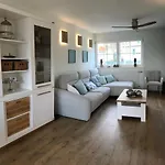 Festspiel Haus 2 Schlafzimmer Modern Mit Gemuetlichem Garten Fuer 2-4 Pers, 1,5km Zum Stadtzentrum Holiday home *