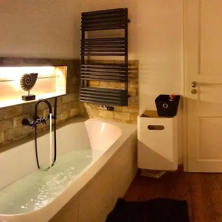 Сasa de vacaciones Festspiel Haus 2 Schlafzimmer Modern Mit Gemütlichem Garten Für 2-4 Pers, 1,5km Zum Stadtzentrum *