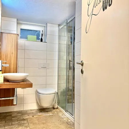 Festspiel Haus 2 Schlafzimmer Modern Mit Gemuetlichem Garten Fuer 2-4 Pers, 1,5km Zum Stadtzentrum *