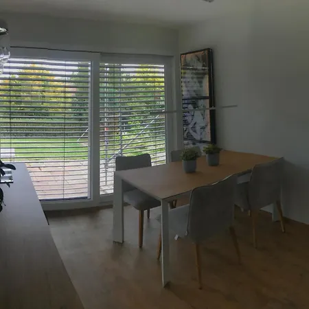 Festspiel Haus 2 Schlafzimmer Modern Mit Gemütlichem Garten Für 2-4 Pers, 1,5km Zum Stadtzentrum Сasa de vacaciones Bayreuth