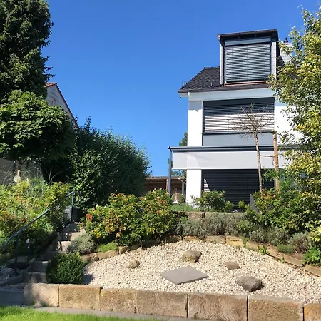 Festspiel Haus 2 Schlafzimmer Modern Mit Gemuetlichem Garten Fuer 2-4 Pers, 1,5km Zum Stadtzentrum Bayreuth