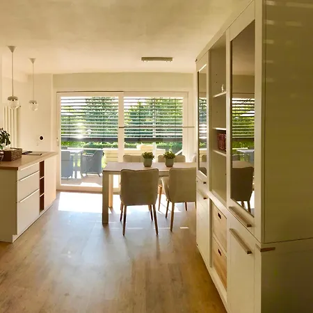 Festspiel Haus 2 Schlafzimmer Modern Mit Gemuetlichem Garten Fuer 2-4 Pers, 1,5km Zum Stadtzentrum 펜션 바이로이트