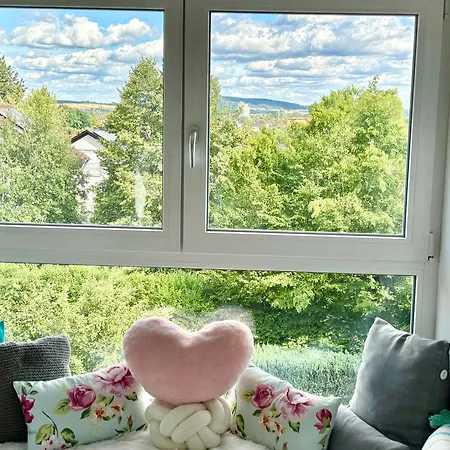 Festspiel Haus 2 Schlafzimmer Modern Mit Gemuetlichem Garten Fuer 2-4 Pers, 1,5km Zum Stadtzentrum Tatil Evi